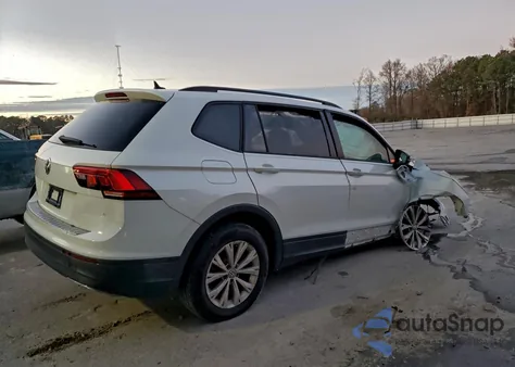 2020 Volkswagen Tiguan S z USA, uszkodzony, nr VIN 3VV1B7AX8LM154610